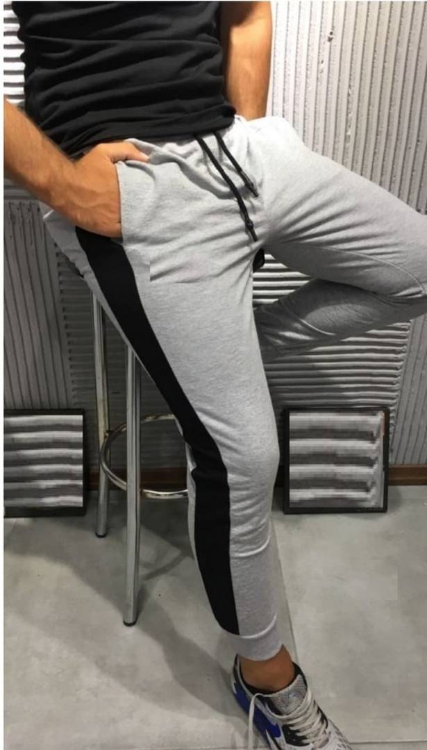 Men's Grey Cotton Blend Self Pattern Regular Fit Joggers